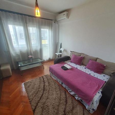 דירות Cozy Studio In Center בוקרשט מראה חיצוני תמונה